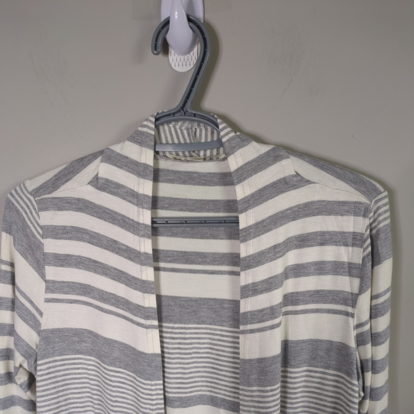 Cyrus Lightweight Striped Grey and White Long Sleeve Open Front Cardigan Size Sm - Picture 3 of 5